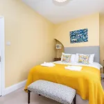 59 St Denys Road Gorgeous 2-bed House Right In The Heart Of - Pass The Keys *
