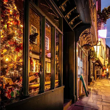 Dom wakacyjny 59 St Denys Road Gorgeous 2-bed House Right In The Heart Of - Pass The Keys