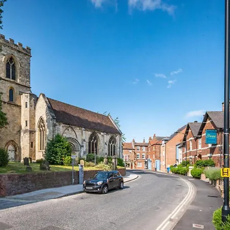 Dom wakacyjny 59 St Denys Road Gorgeous 2-bed House Right In The Heart Of - Pass The Keys *