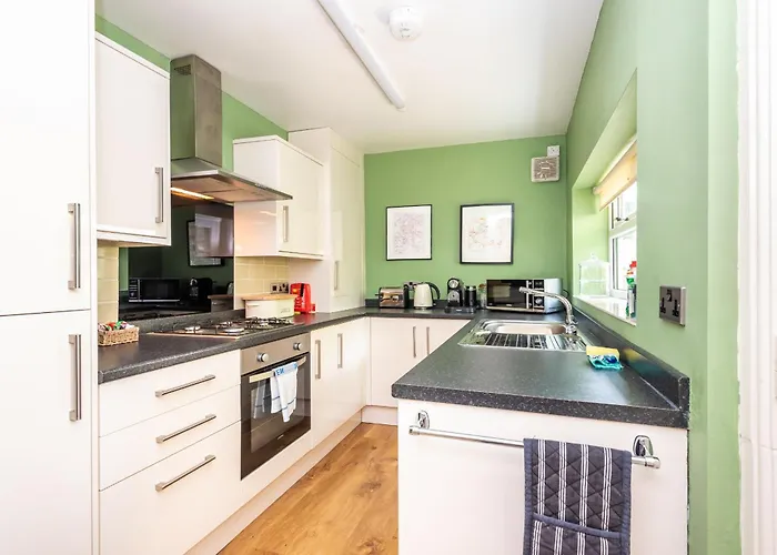 59 St Denys Road Gorgeous 2-bed House Right In The Heart Of - Pass The Keys *