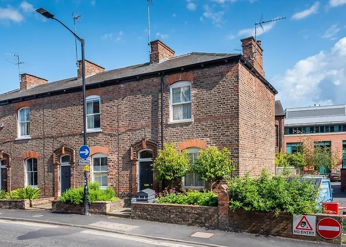 59 St Denys Road Gorgeous 2-bed House Right In The Heart Of - Pass The Keys 度假居