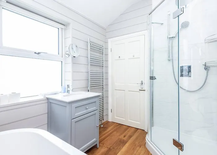 59 St Denys Road Gorgeous 2-bed House Right In The Heart Of - Pass The Keys *