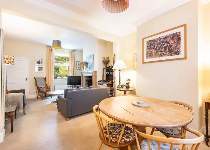 59 St Denys Road Gorgeous 2-bed House Right In The Heart Of - Pass The Keys