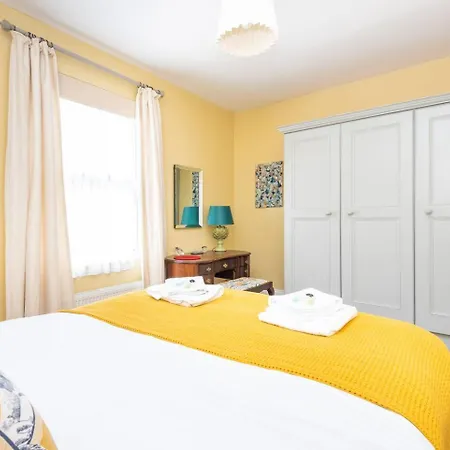 59 St Denys Road Gorgeous 2-bed House Right In The Heart Of - Pass The Keys Casa de Férias *